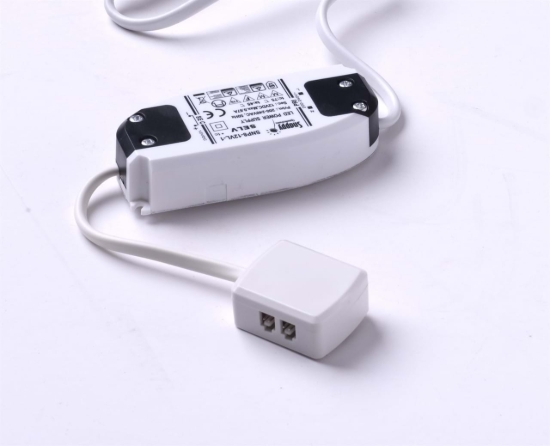 Picture of LED Power Converter 4 Port 8W 12V SY9980A/MF